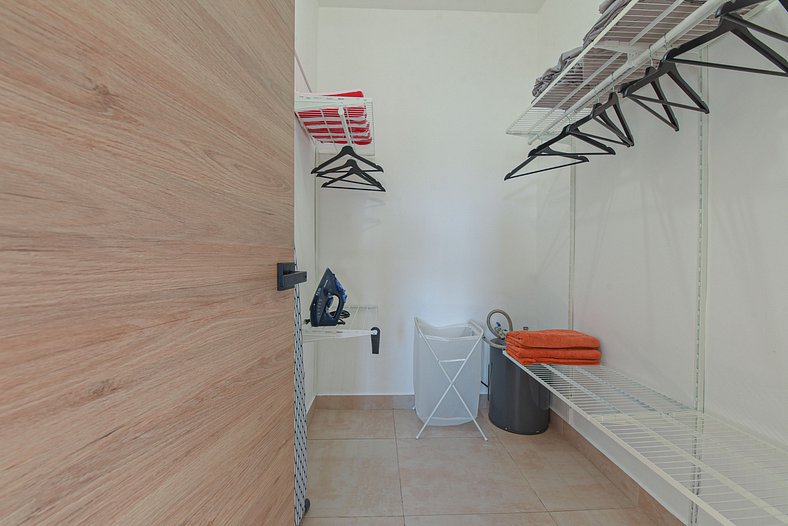 2 habitaciones, Piscina, gym, playa a 7 minutos