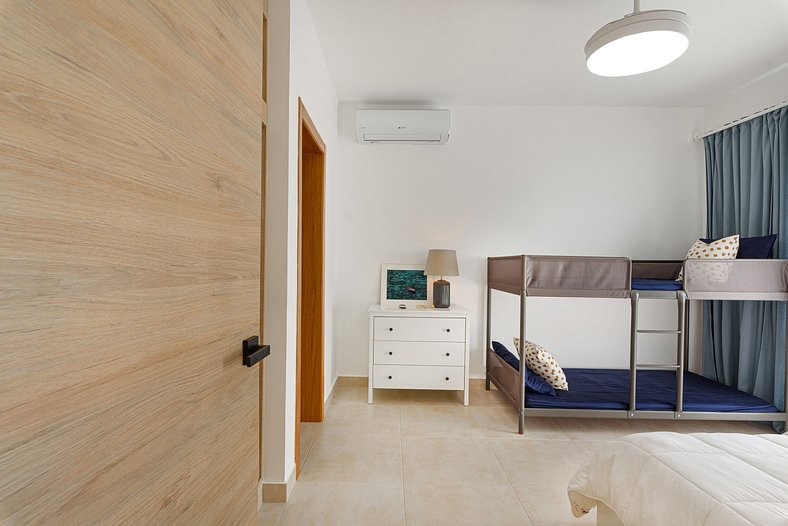 Apartamento con Acceso a la Playa y Piscina