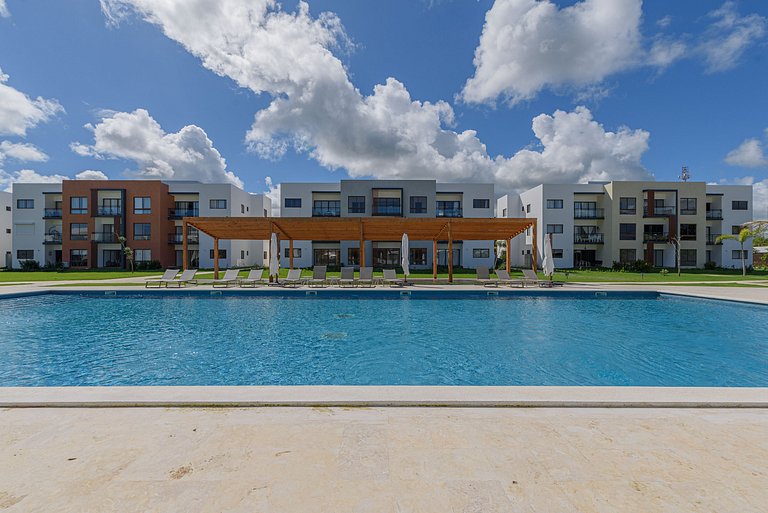 Apartamento con piscina dos habitaciones gimnasio