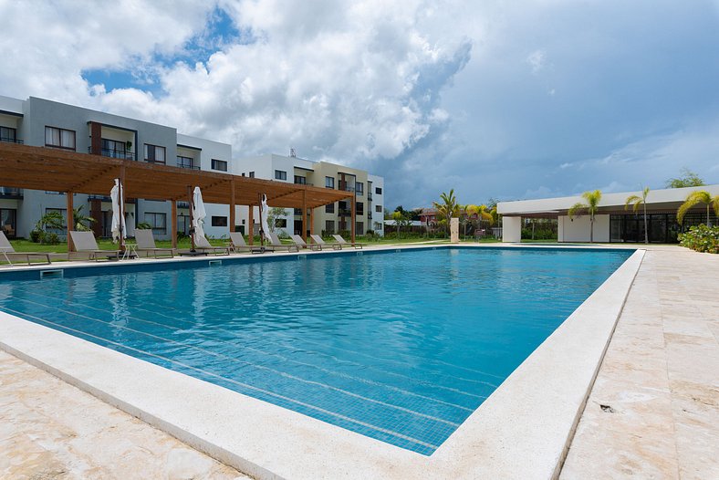 Dos habitaciones, piscina, gym y cerca de la playa