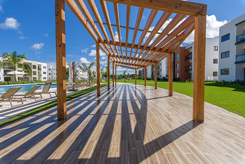 Lujo, piscina y gimnasio, cerca de la playa